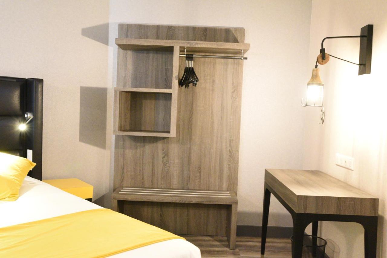 The Originals Boutique, Hotel Монтелимар Экстерьер фото